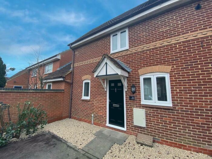 1 Bedroom Semi-Detached House To Rent In Orwell Drive, Didcot, Oxfordshire, OX11