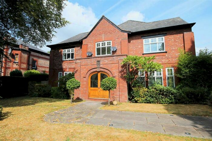 4 Bedroom Flat To Rent In The Old Vicarage, Brackley Road, Monton, M30