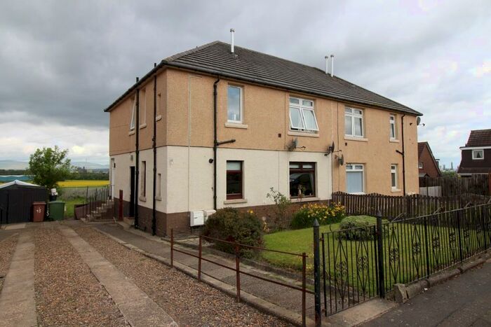 2 Bedroom Flat To Rent In Braeside Place, Laurieston, Falkirk, FK2