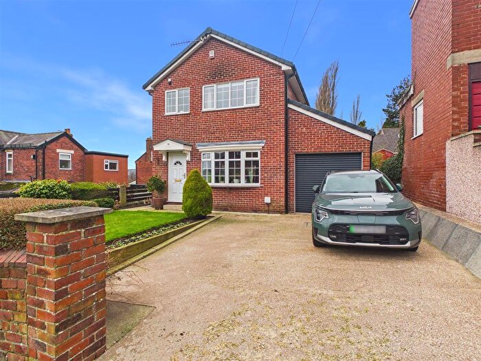 4 Bedroom Detached House For Sale In Summerfield Road, Dronfield, S18