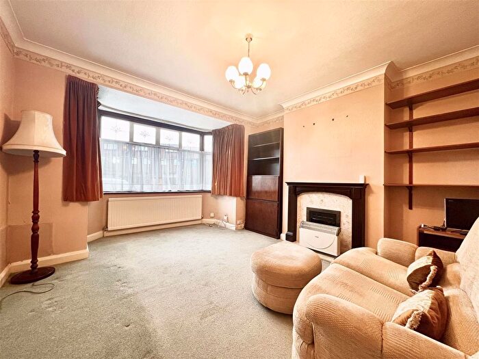 3 Bedroom Terraced House To Rent In Clayhall Avenue, Clayhall, Ilford, IG5