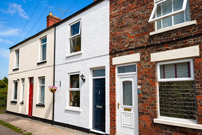 2 Bedroom Terraced House For Sale In Barnby Road, Newark, NG24