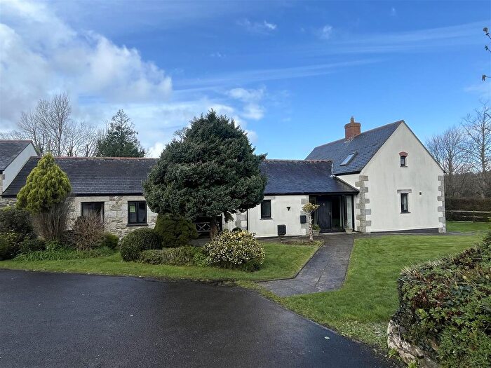 3 Bedroom Semi-Detached House To Rent In Chyvogue Lane, Perranwell Station, Truro, TR3