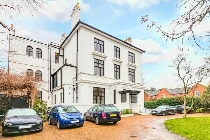 3 Bedroom Flat To Rent In Sispara Mansions, West Hill, SW15
