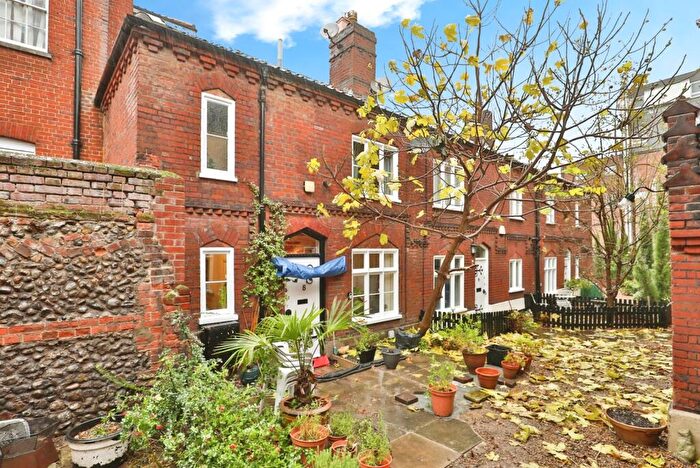 1 Bedroom End Of Terrace House For Sale In Parsonage Square, Norwich, Norfolk, NR2