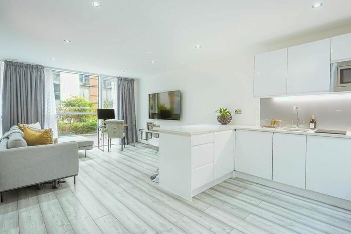 1 Bedroom Flat To Rent In Baltic Apartments, Royal Victoria Dock, E16