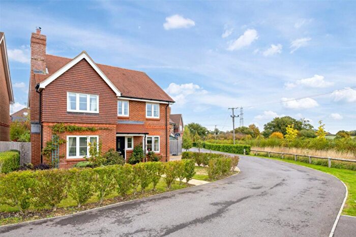 4 Bedroom Detached House For Sale In Centenary Fields, Bramley, RG26