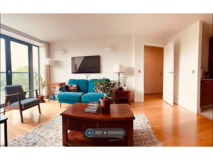 1 Bedroom Flat To Rent In Gifford Street, Englon--London, N1