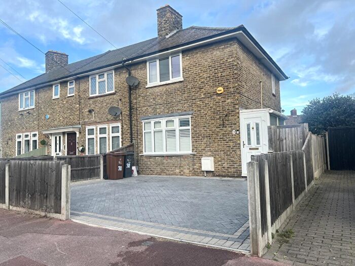 2 Bedroom House To Rent In Nutbrowne Road, Dagenham, RM9