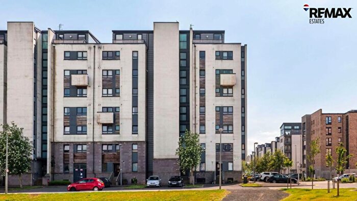 3 Bedroom Flat For Sale In Colonsay View, Edinburgh, EH5