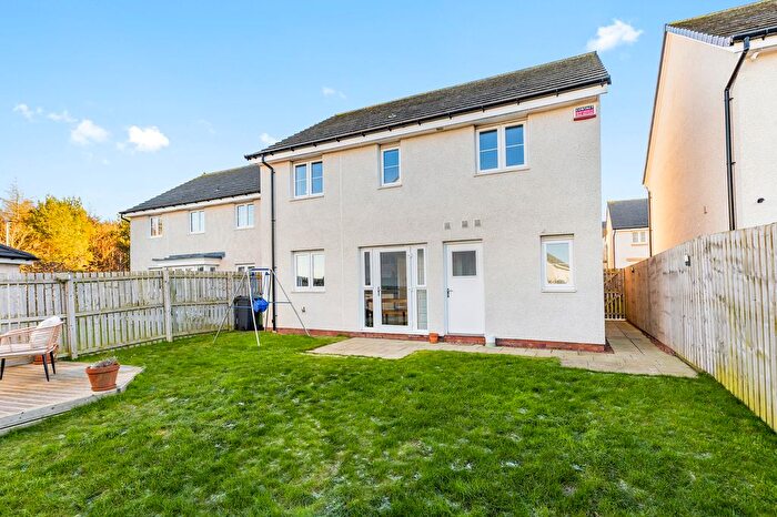 4 Bedroom Detached House For Sale In Martin Street, Burdiehouse, Edinburgh, EH17