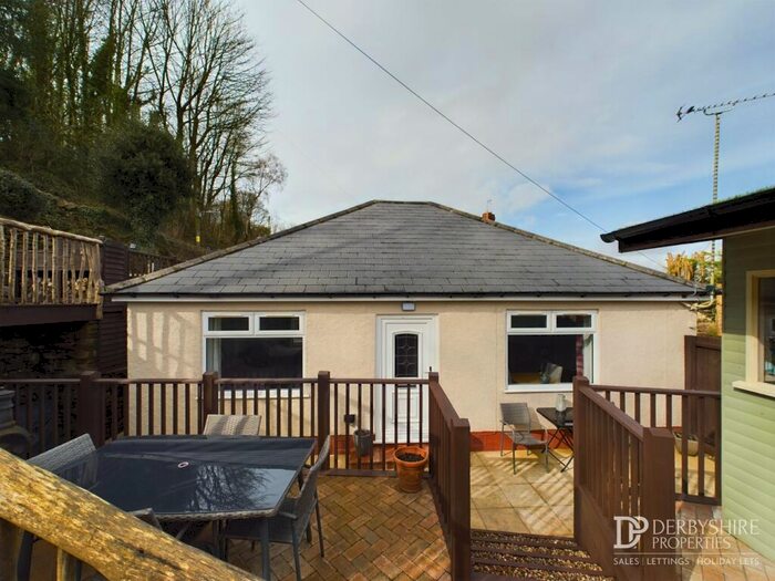 2 Bedroom Bungalow For Sale In The Common, Crich, Matlock, DE4
