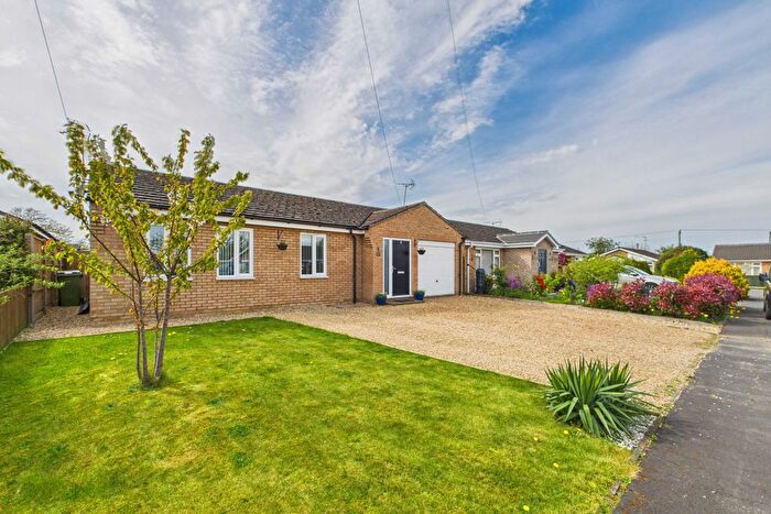 3 Bedroom Detached Bungalow For Sale In St. Nicholas Drive, Feltwell, IP26