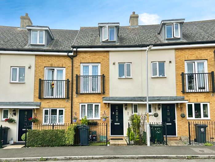 4 Bedroom Terraced House For Sale In Jack Dunbar Place, TN23