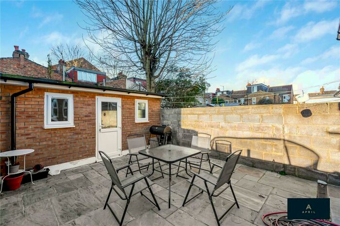 2 Bedroom Apartment To Rent In Belmont Park Road, London, E10