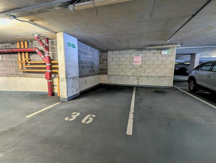 Garage / Parking To Rent In Strand Street, Liverpool, L1