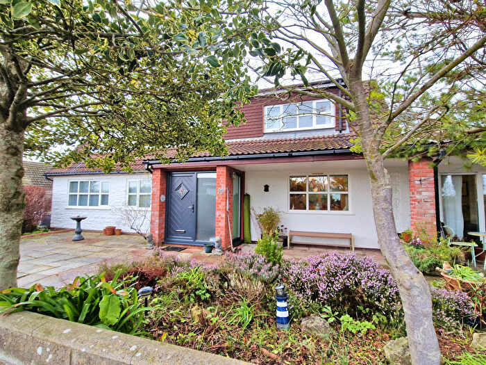 4 Bedroom Detached House For Sale In Lime Tree Way, Porthcawl, CF36