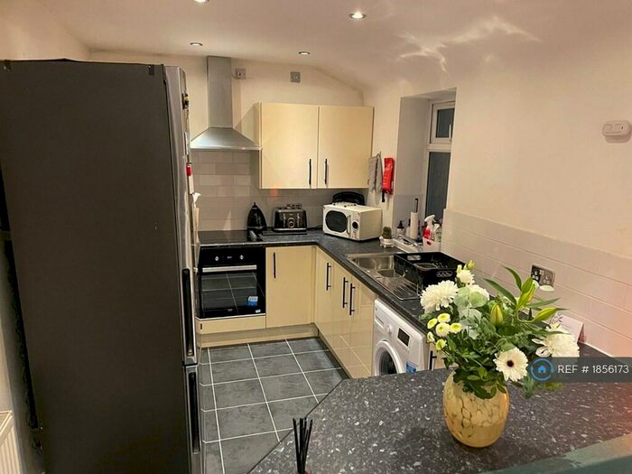 3 Bedroom Flat To Rent In Crompton Street, Derby, DE1