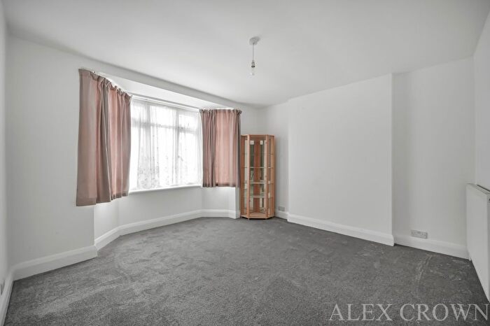 2 Bedroom Flat To Rent In Manor Park Crescent, Edgware, HA8
