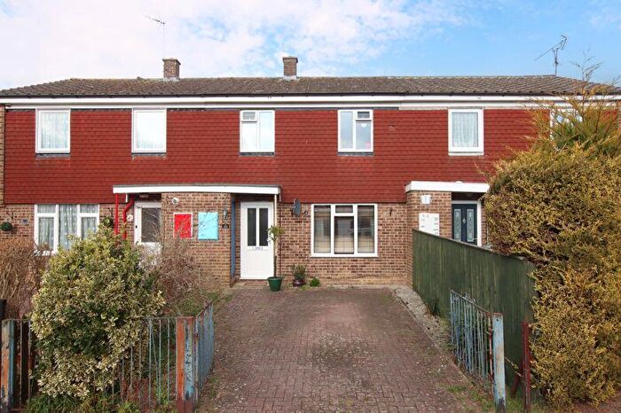 3 Bedroom Terraced House For Sale In Yardley Avenue, Pitstone, LU7