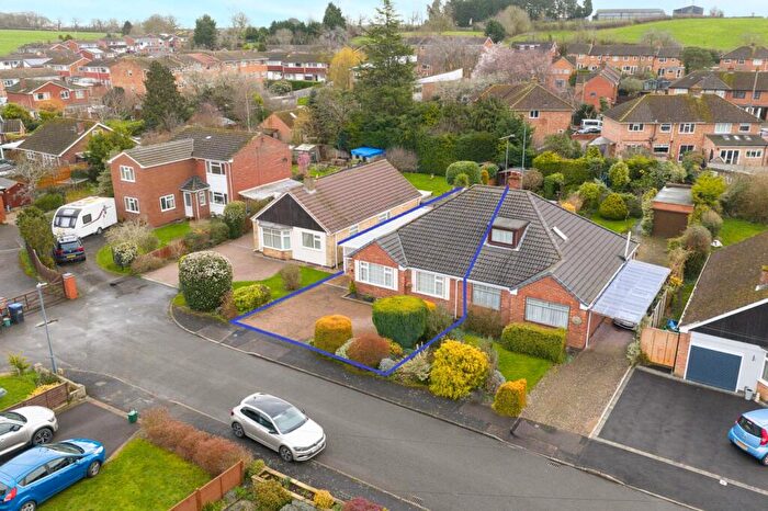 2 Bedroom Bungalow For Sale In Ladycroft, Leamington Spa, Warwickshire, CV32