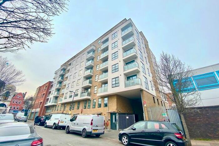 3 Bedroom Flat To Rent In Bournemouth Road, Peckham, SE15