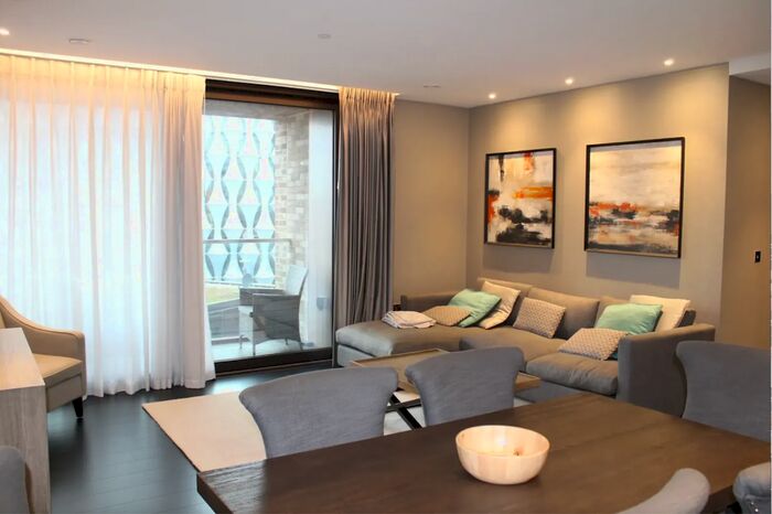 3 Bedroom Flat To Rent In Ponton Road, London, SW11