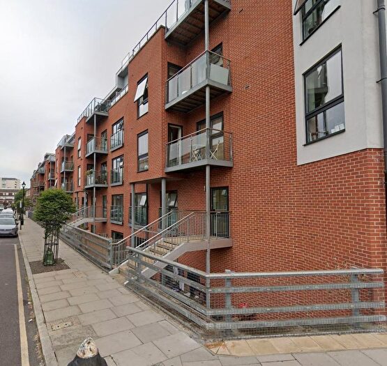 1 Bedroom Flat To Rent In St.Chleo's House, Ordell Road, Bow, London, United Kingdom, E3
