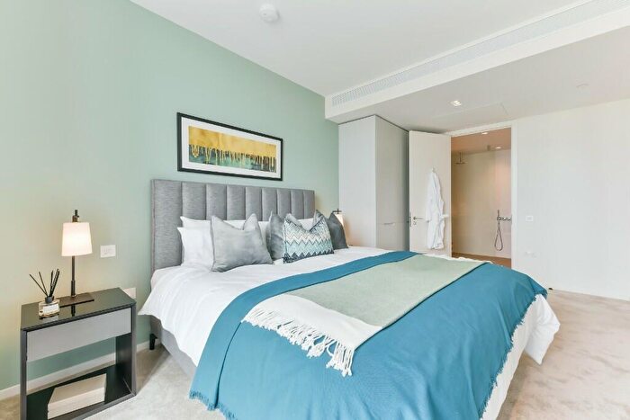 1 Bedroom Apartment To Rent In Newfoundland Place, London, E14