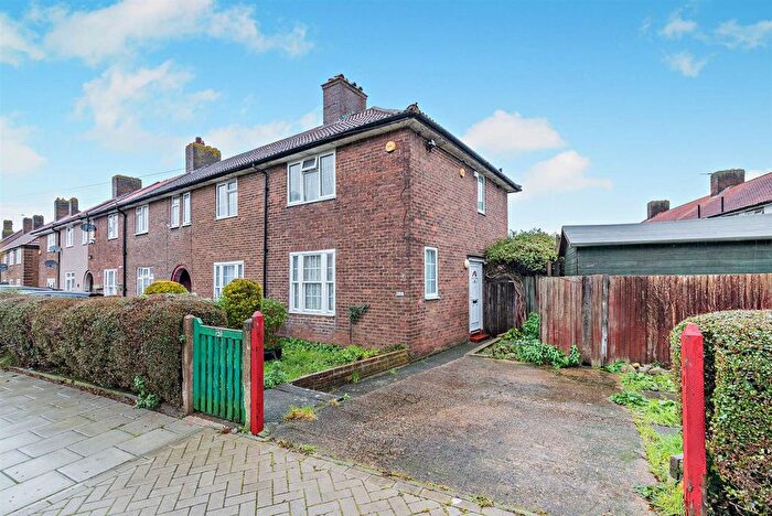 2 Bedroom End Terrace House For Sale In Farmfield Road, Bromley, BR1