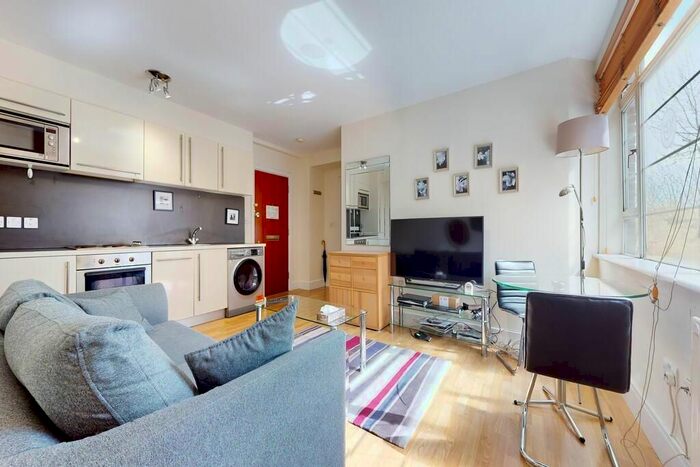 1 Bedroom Flat To Rent In Sloane Avenue, London, SW3