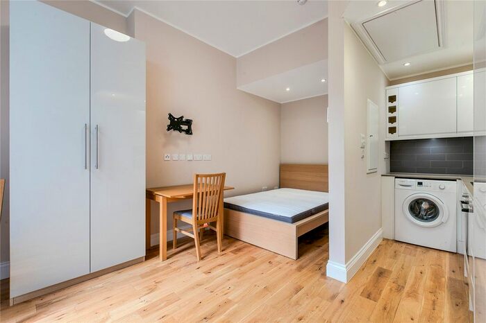 Studio To Rent In Longridge Road, Earls Court, SW5