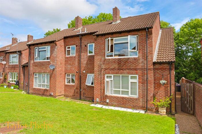 2 Bedroom Maisonette For Sale In Gilpins Gallop, Stanstead Abbotts, SG12