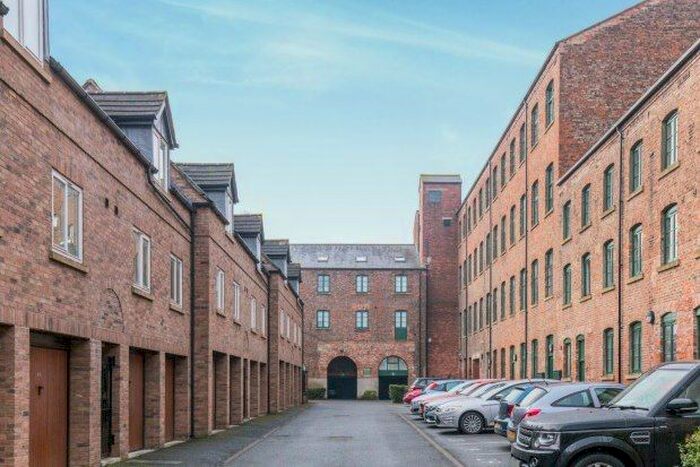 1 Bedroom Flat To Rent In Lawrence Street, York, YO10