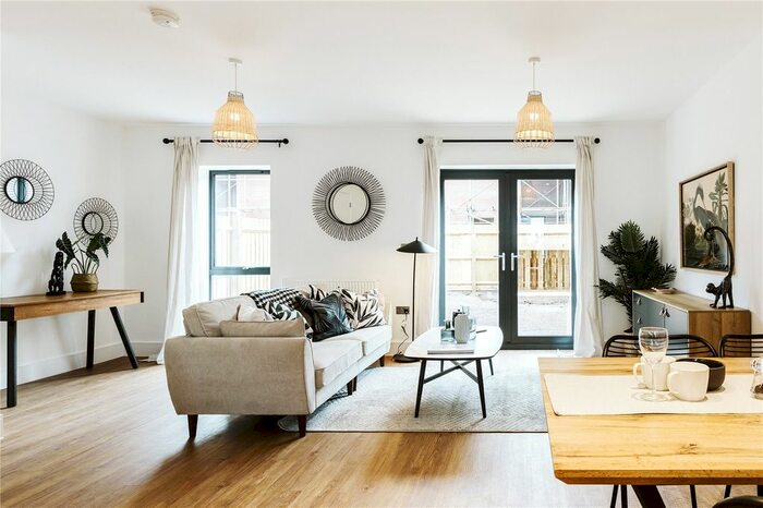 3 Bedroom Terraced House For Sale In Shaw Road, Greenbank, Bristol, BS5