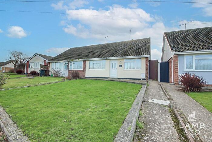 2 Bedroom Semi-Detached Bungalow For Sale In Fleetwood Avenue, Holland-On-Sea, CO15