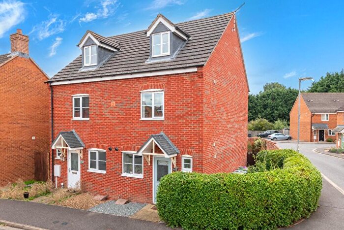 3 Bedroom Semi-Detached House For Sale In Tooley Way, Deeping St James, PE6