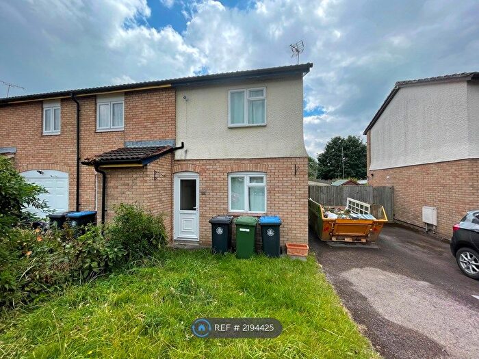 2 Bedroom End Of Terrace House To Rent In Smiths Way, Alcester, B49