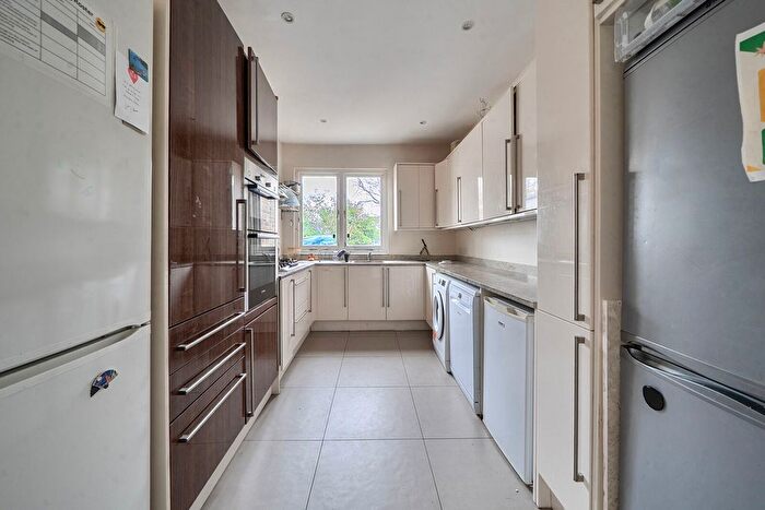 5 Bedroom Property For Sale In Highview Road, Ealing, London, W13