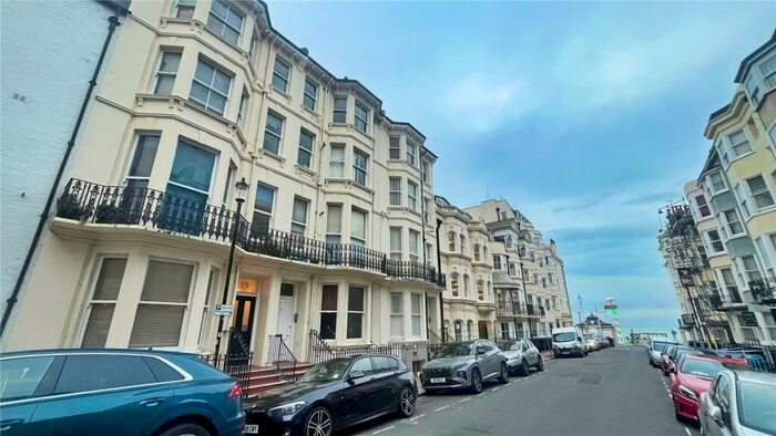 1 Bedroom Flat To Rent In Madeira Place, Brighton, BN2