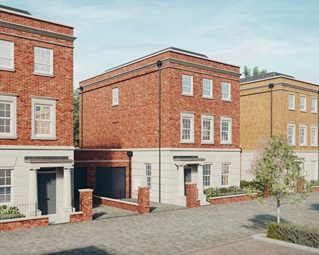 4 Bedroom Link Detached House For Sale In Brunswick Gardens, Chilbolton Avenue, Winchester, Hampshire, SO22