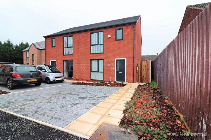 3 Bedroom Semi-Detached House To Rent In Barleyfield, Pensby, Wirral, CH61