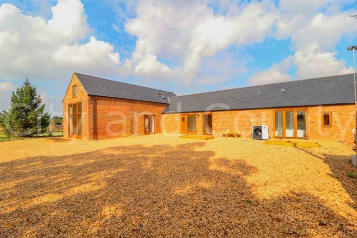 3 Bedroom Barn Conversion To Rent In Station Road, Gedney Hill, PE12