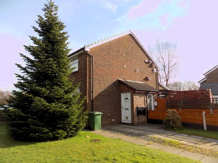 1 Bedroom Terraced House To Rent In Bramley Road, Bolton, BL1