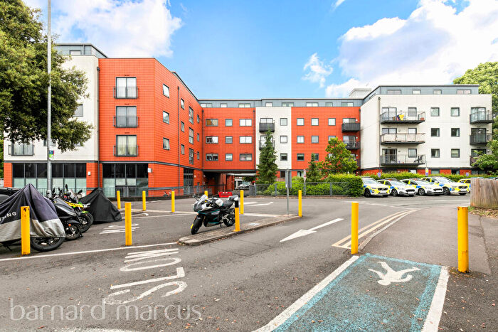 2 Bedroom Apartment To Rent In Church Street, Epsom, KT17