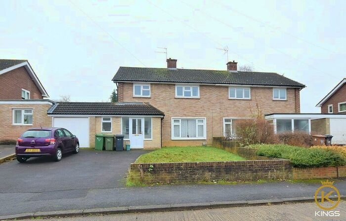 4 Bedroom Semi-Detached House To Rent In Blackwell Avenue, Guildford, GU2