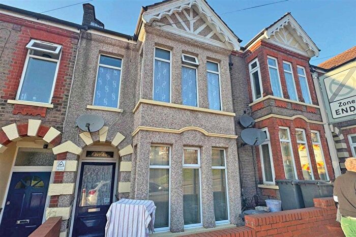 6 Bedroom Terraced House For Sale In High Town Road, Luton, LU2