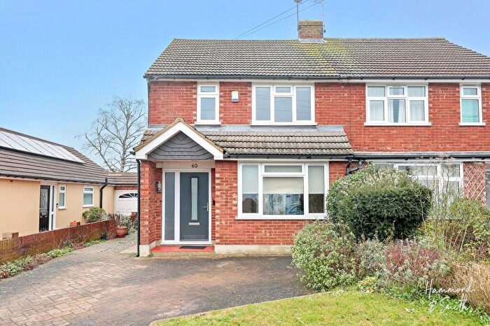 3 Bedroom Semi-Detached House For Sale In Lindsey Street, Epping, CM16