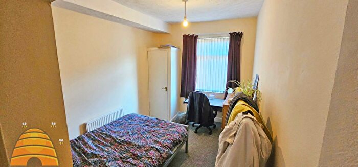 5 Bedroom End Of Terrace House To Rent In Hill Street Manchester, M20