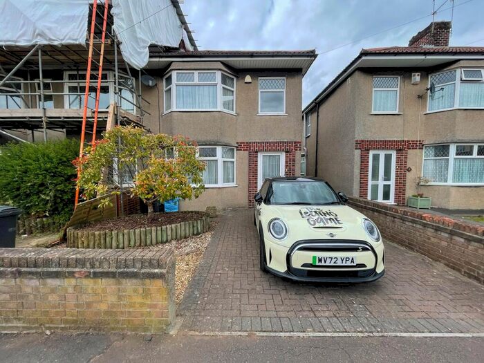 4 Bedroom House To Rent In Symington Road, Fishponds, Bristol, BS16